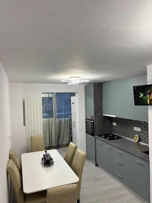 3 Camere Decomandat Bucharest Exterior photo